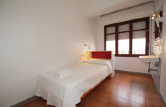 Hostal Ripoll Ibiza Hotels near Marina Botafoch