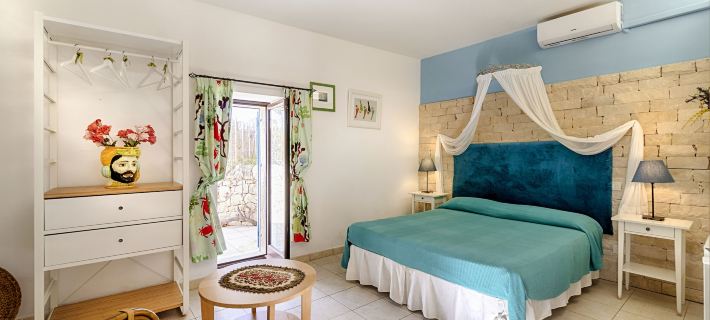 Villa U Marchisi B&B シクリのホテル