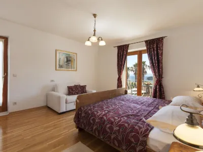 Sumartin Villa with Private Pool