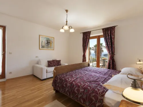 Sumartin Villa with Private Pool