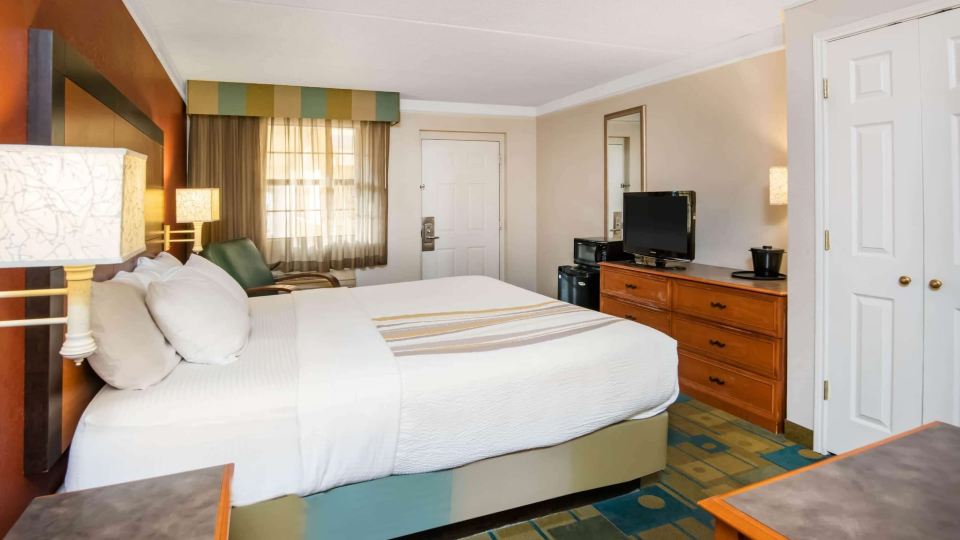 La Quinta Inn by Wyndham Colorado Springs Garden of the Gods