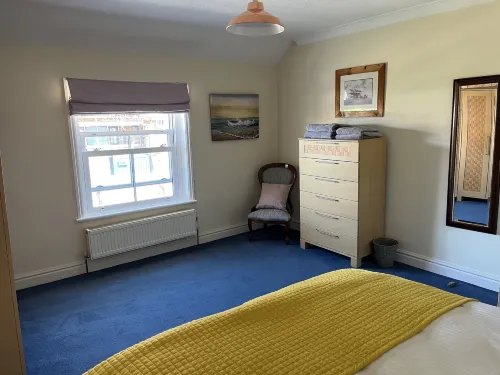 Seafront Sheringham 1 Bed Apt Sleeps 4 - 1Xdog