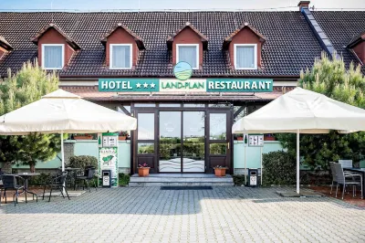 Land-Plan Hotel Отели в г. 
