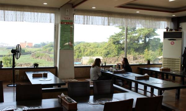Jeju Feel House