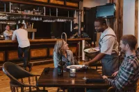 Grouse Mountain Lodge - bar