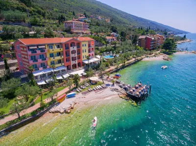 벨피오레 파크 호텔 S Brenzone sul Garda 호텔
