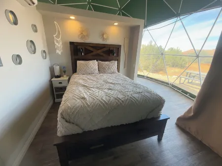 Bryce Glamp and Camp