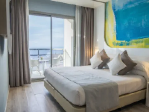 AZ ホテル ヴァーグ ドール スタウエリのホテル