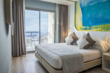 AZ Hotel Vague D’or