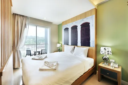 Ratana Apart-Hotel at Rassada Отели рядом с достопримечательностью «VR COMPUTER PHUKET»