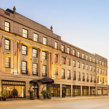 Magnolia Hotel Omaha