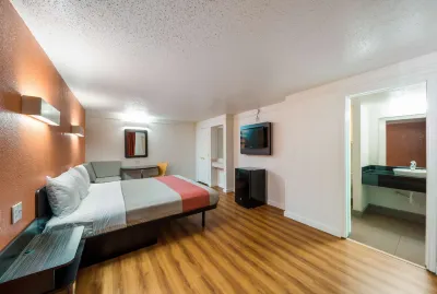 Motel 6 Dallas, TX - Farmers Branch Hotels in Farmers Branch