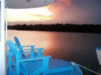 Floating Sea Cove Resort & Marina - Ocean View