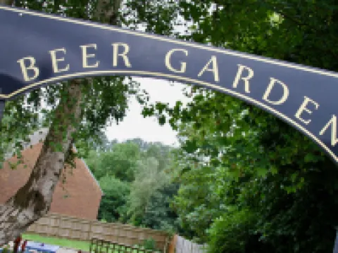 Chequers Inn Hotels in Battle