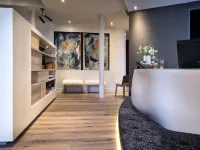 Hotel Max - Lãng mạn