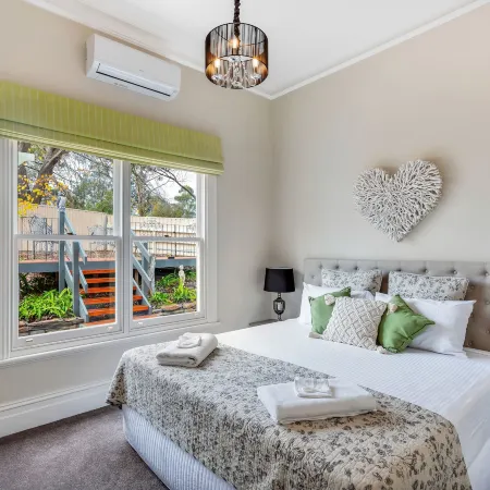 Grandview Accommodation - the Flaxley Apartments