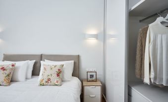 Luxurious Spacious Apt Next  Hilton Area