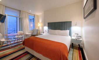 Hotel DeBrett