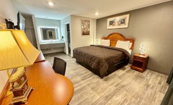 Ozark Inn & Suites