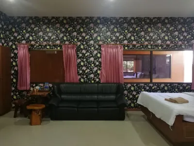 Reurn Thai Resort Ratchaburi Hotels in Damnoen Saduak District