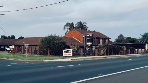 Mildura Riverview Motel فنادق في Gol Gol