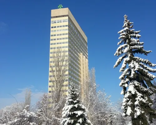 Park Hotel Moskva Hotels near South Bus Station
