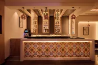 Delite Sarovar Portico Faridabad - bar