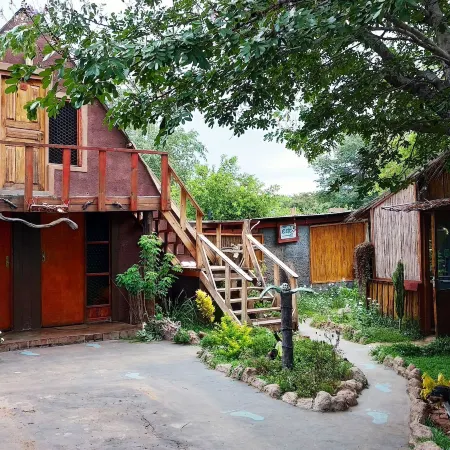 Elephant Trail Guesthouse and Backpackers