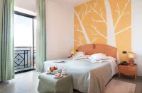 Grand Hotel Mediterraneo Hotels near Spiaggia Porto Miggiano