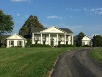 The B & B at Queenslake - 3-Star
