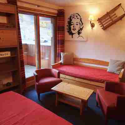 RisoulSki Antarès - Piscine et Sauna Rooms