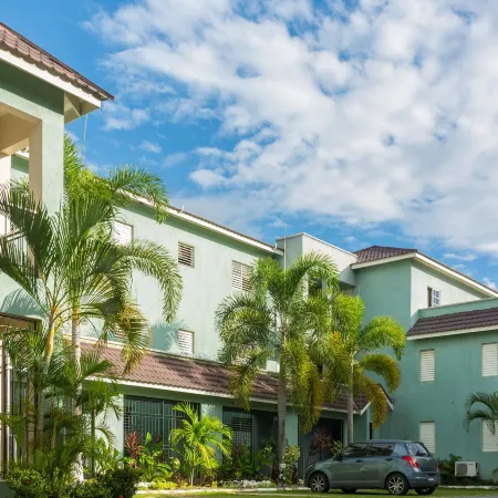 New Kingston Apt at Wellington Cove