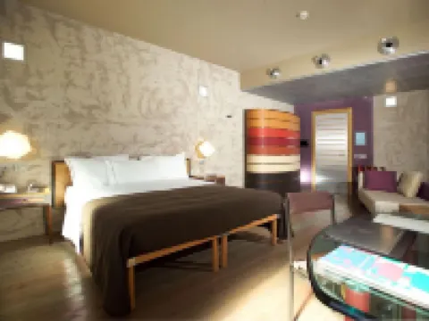 アルベルゴ カンティーン アシェリ ブラのホテル