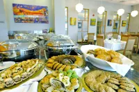 Fraser Suites Seef Bahrain - breakfast