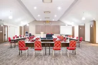 Hotel Neo+ Green Savana Sentul City