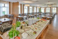 Mona Lisa Wellness & Spa - breakfast