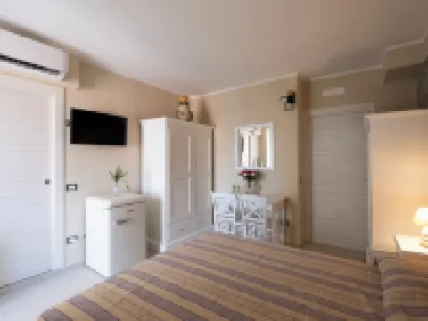 เล สตันเซ เดล คอนเต โรงแรมในMontecorice