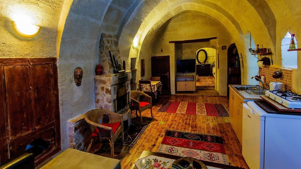 Adanos Konuk Evi