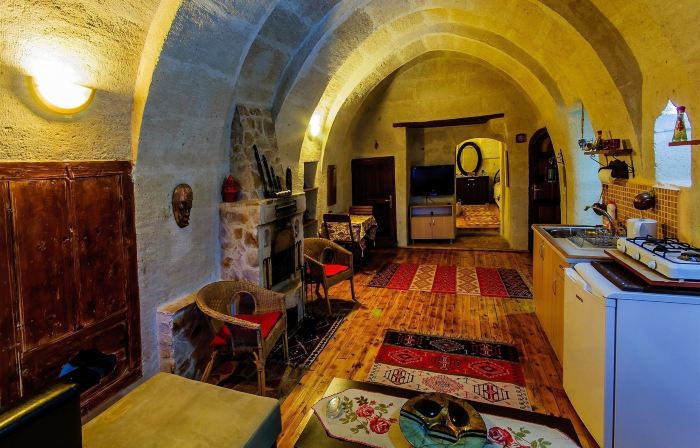 Adanos Konuk Evi