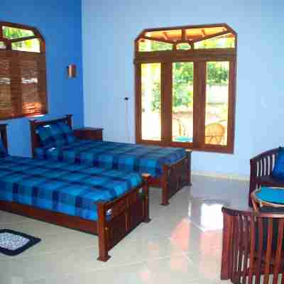 King Coconut Lodge Rooms