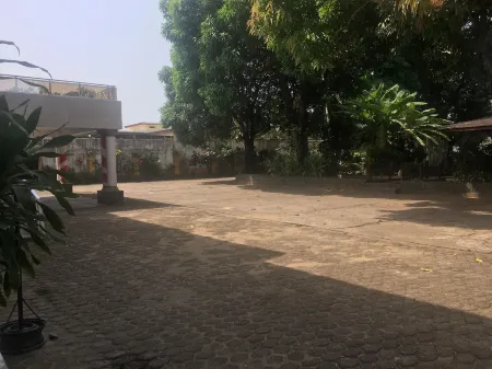 Embassy Suites Hotels & Restaurant Отели в г. Грэйтер Монровия