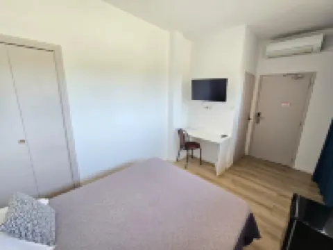 Hôtel de la Poste Piscine Hotels in Peymeinade