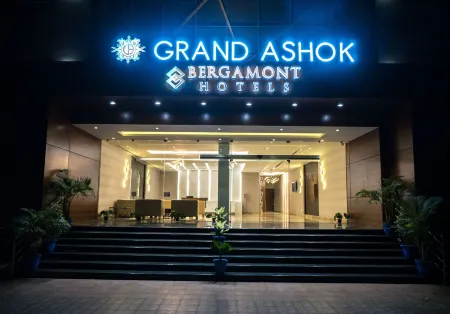 Grand Ashok Отели в г. Танджавур