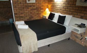 Park House Motor Inn