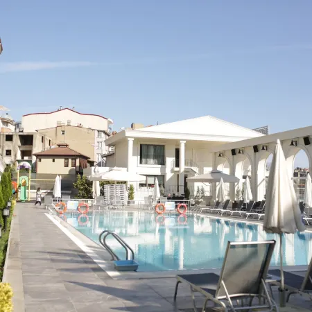 Northdoor Hotel