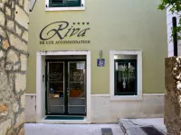 Villa Riva Hotels in der Nähe von Strand Nugal