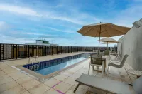 Nobile Suites Monumental - Pools