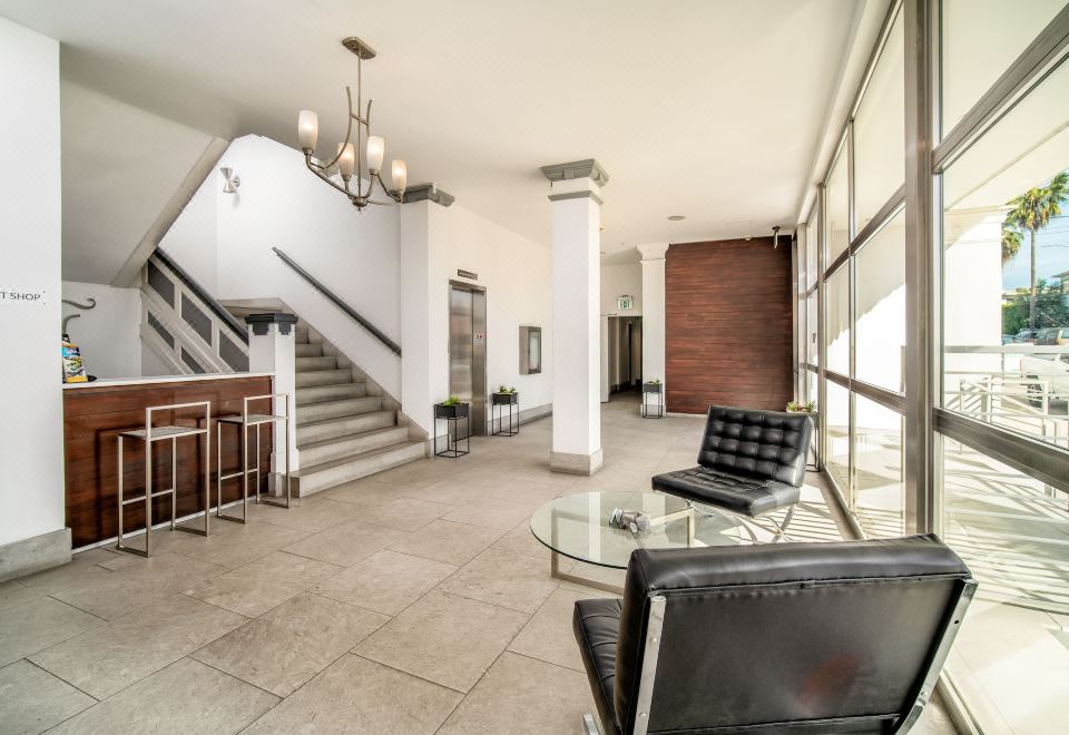 에어 베니스 온 더 비치