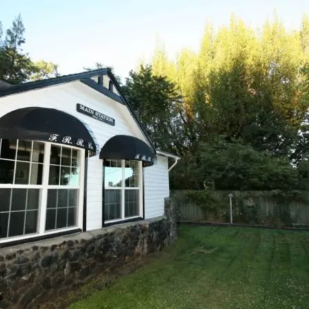 Featherbed Railroad B&B Resort