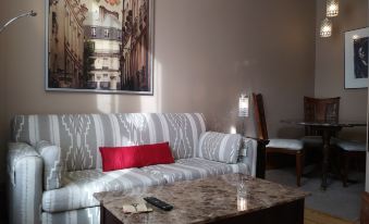 Vieux-Old Farnham Appart-Condotel
